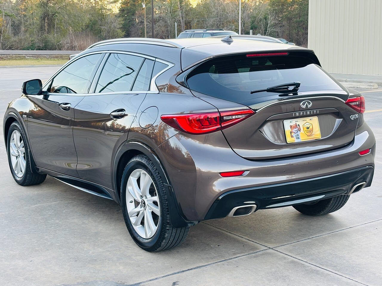Used 2019 INFINITI QX30 w/ Navigation Package image 7