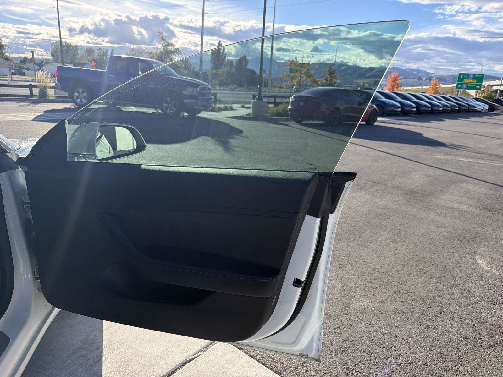 Used 2018 Tesla Model 3 Long Range RWD image 21