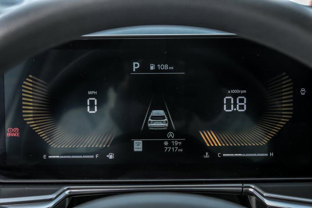 Used 2025 Kia Sorento LX image 18