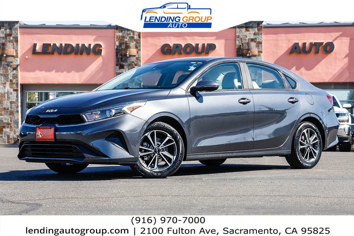Used 2023 Kia Forte LXS w/ LXS Technology Package FWD image 1