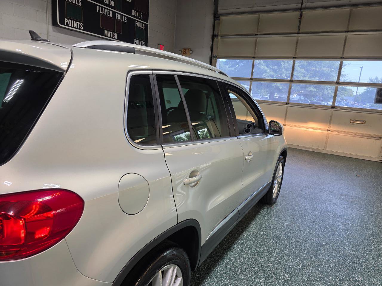 Used 2014 Volkswagen Tiguan SEL FWD image 7