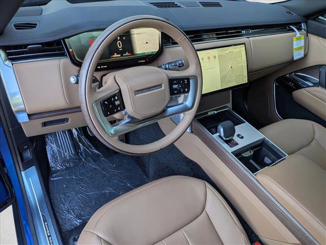 New 2026 Land Rover Range Rover Long Wheelbase SE AWD/4WD image 3