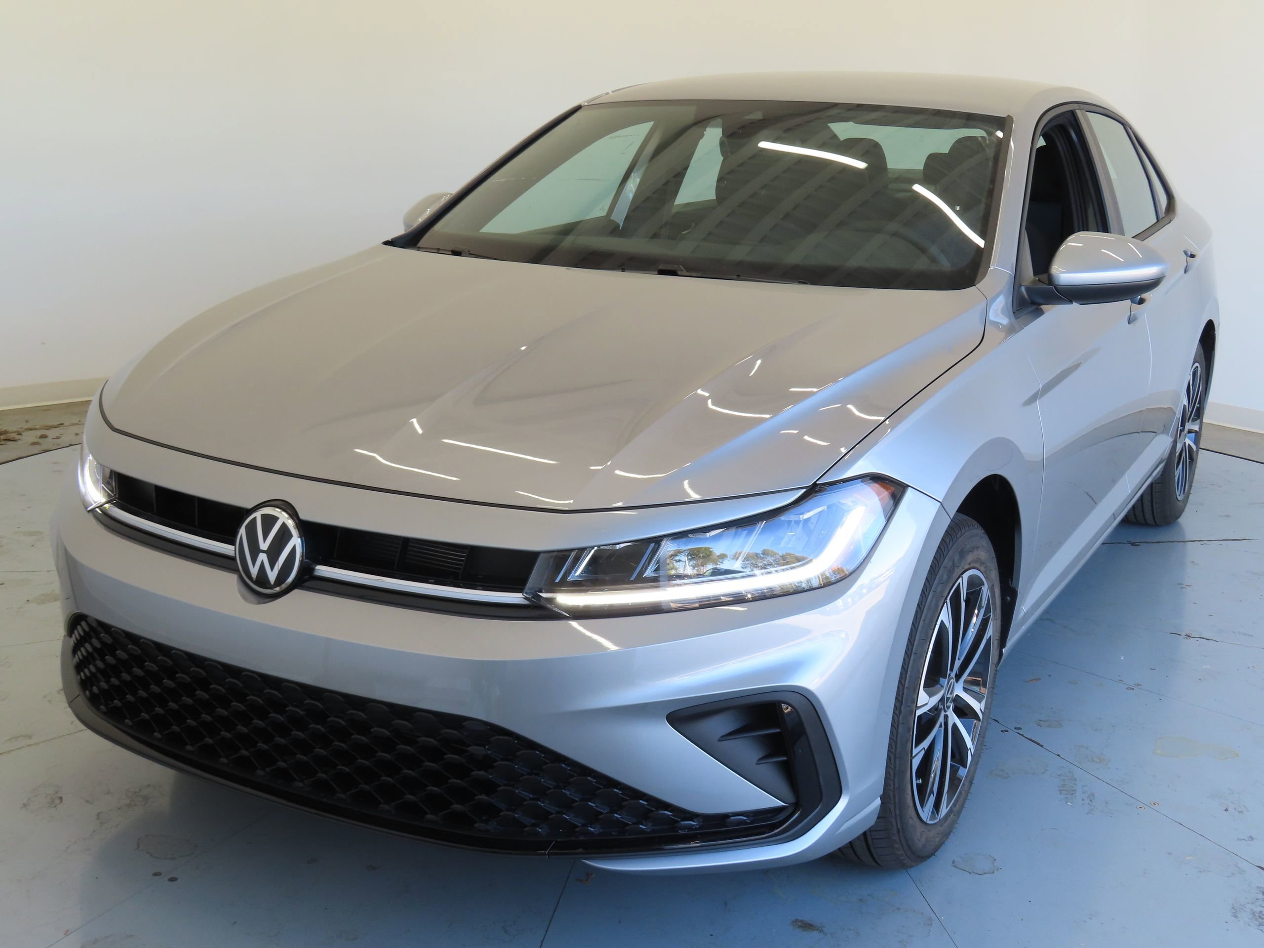 New 2026 Volkswagen Jetta Sport FWD image 7
