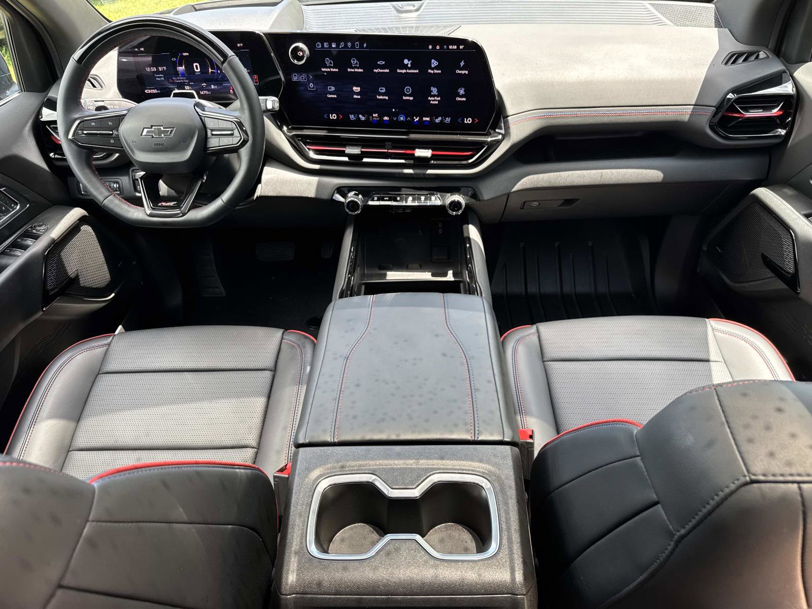 Used 2025 Chevrolet Silverado EV RST AWD/4WD image 26
