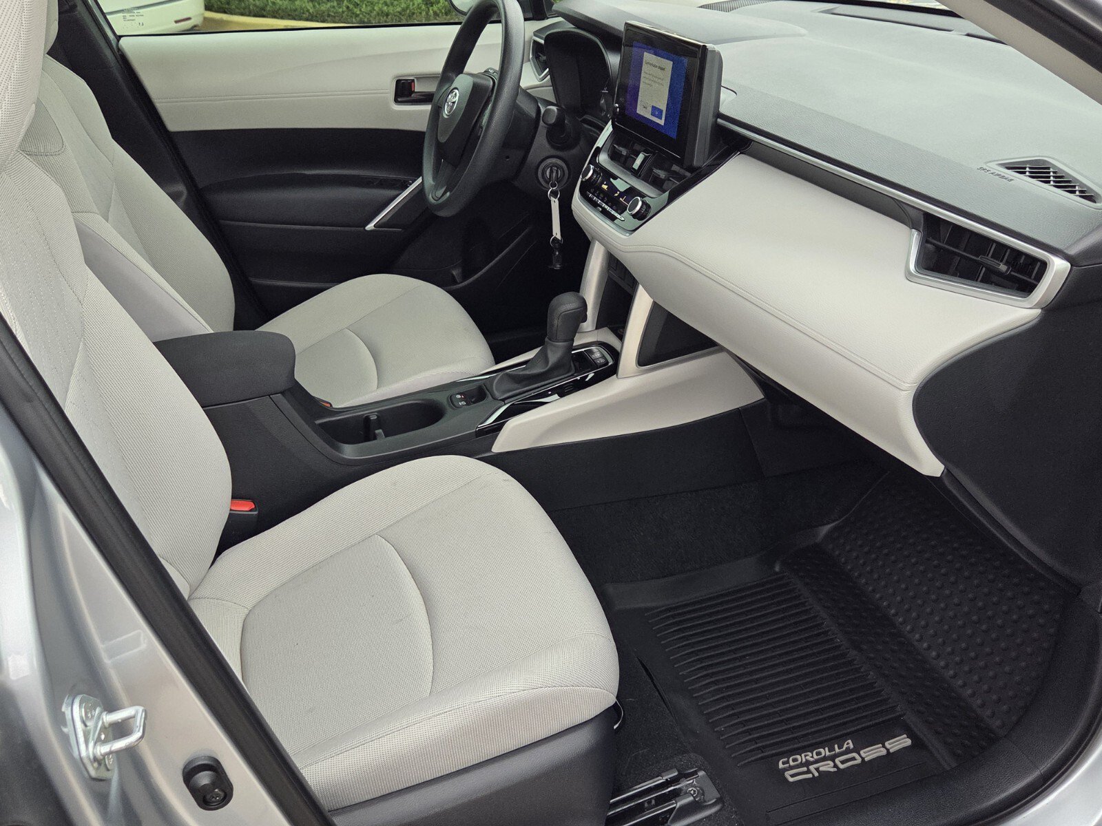 Certified 2023 Toyota Corolla Cross L FWD image 11