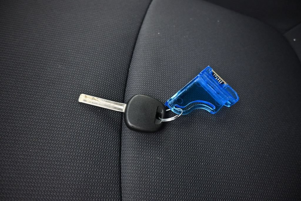 Used 2021 Toyota Corolla LE w/ Carpet Mat Package (TMS) FWD image 47