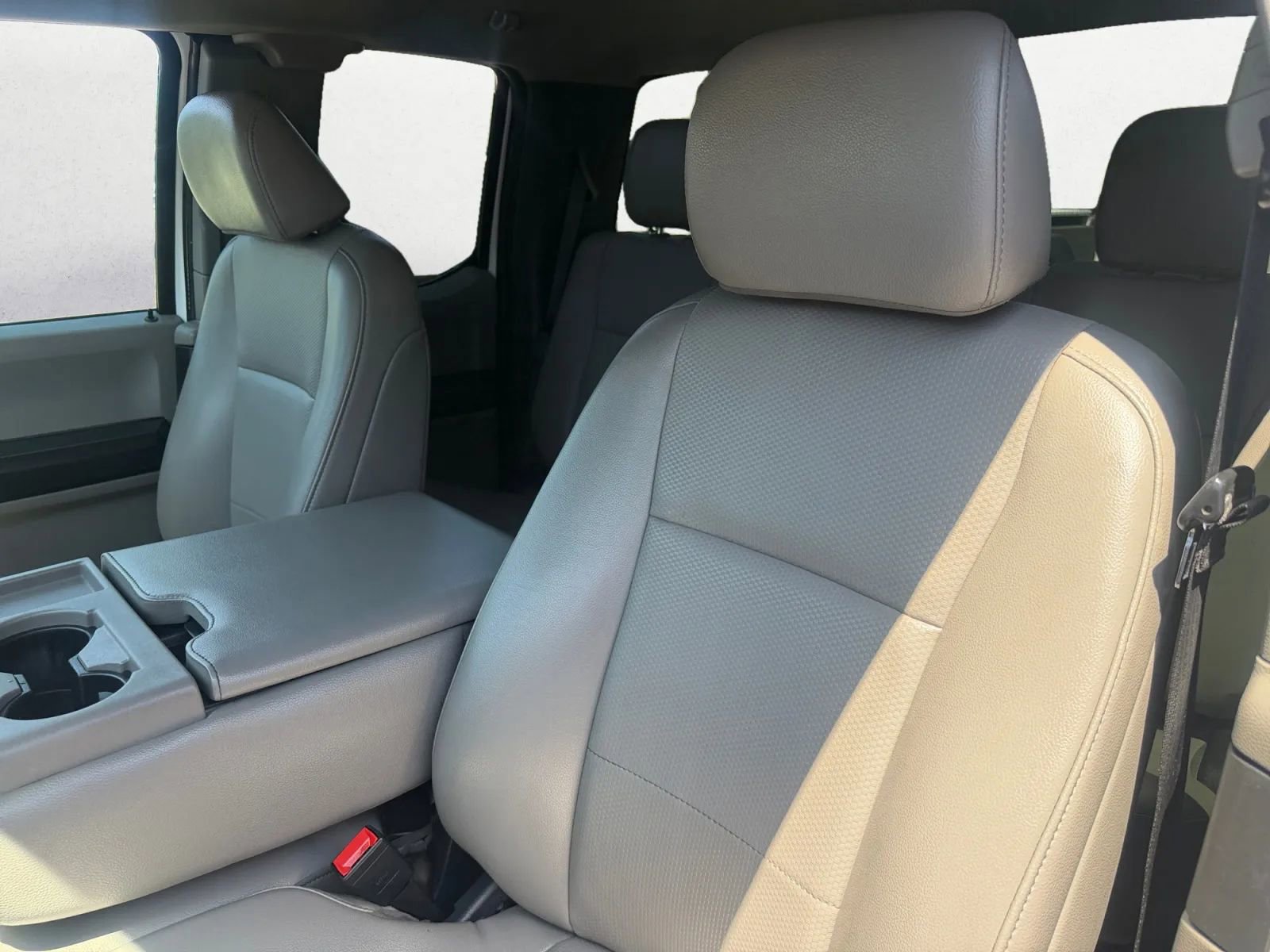 Used 2022 Ford F250 XL w/ Power Equipment Group RWD image 15