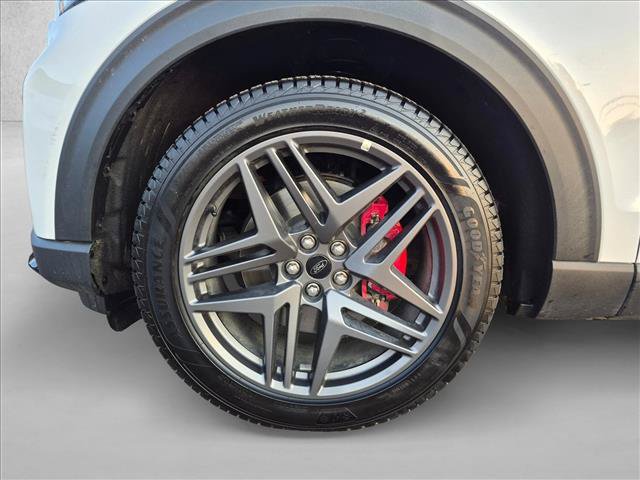 Used 2025 Ford Explorer ST AWD/4WD image 25