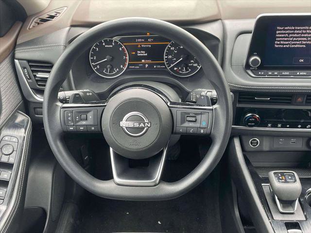 Used 2023 Nissan Rogue SV image 13