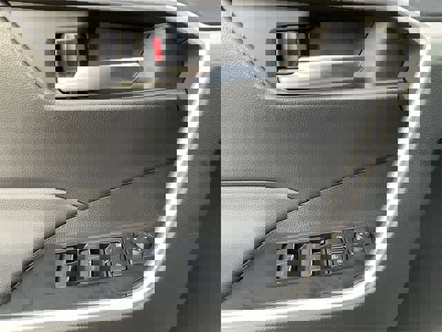 Used 2025 Toyota RAV4 XLE image 14