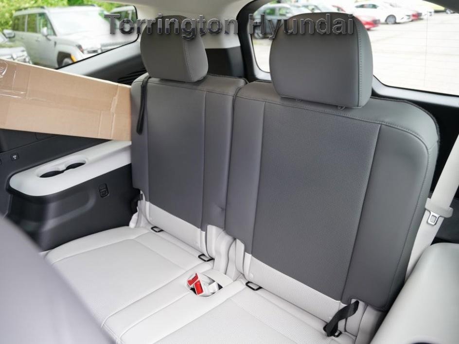 New 2026 Hyundai Ioniq 9 SEL image 16