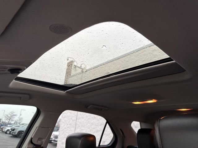 Used 2016 Chevrolet Equinox LTZ w/ Enhanced Convenience Package image 11