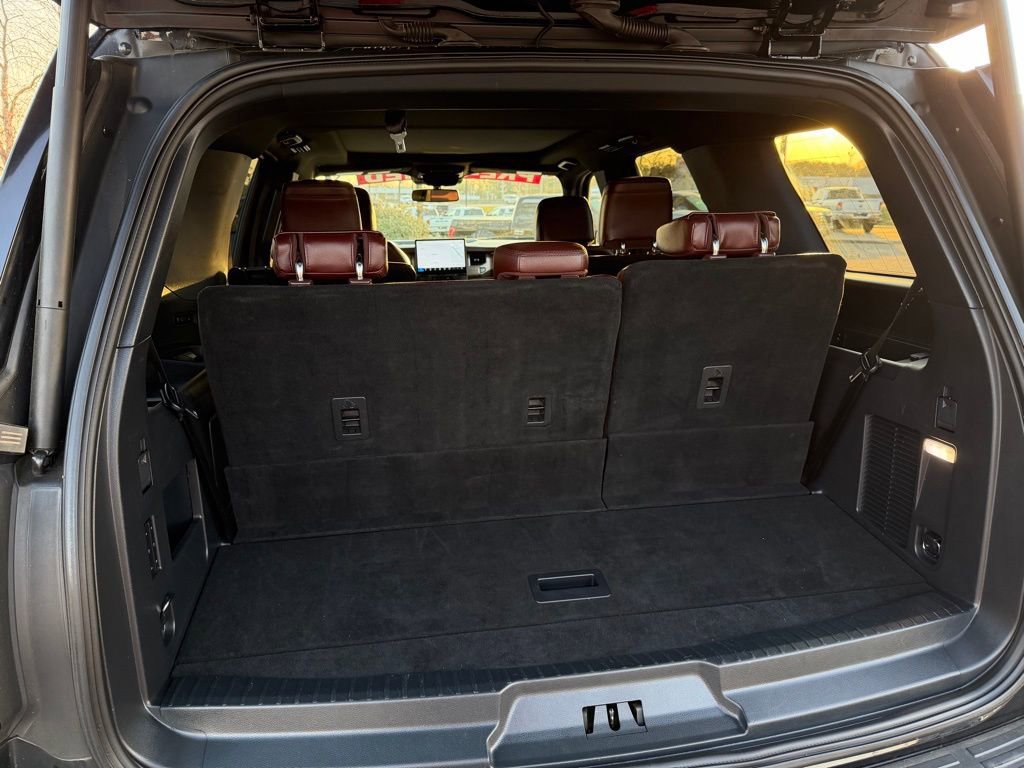 Used 2023 Ford Expedition Limited image 10