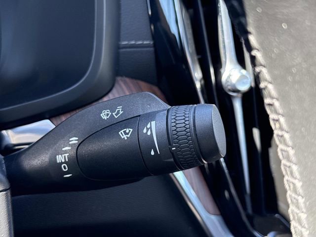 Used 2020 Volvo S60 T5 Inscription image 26