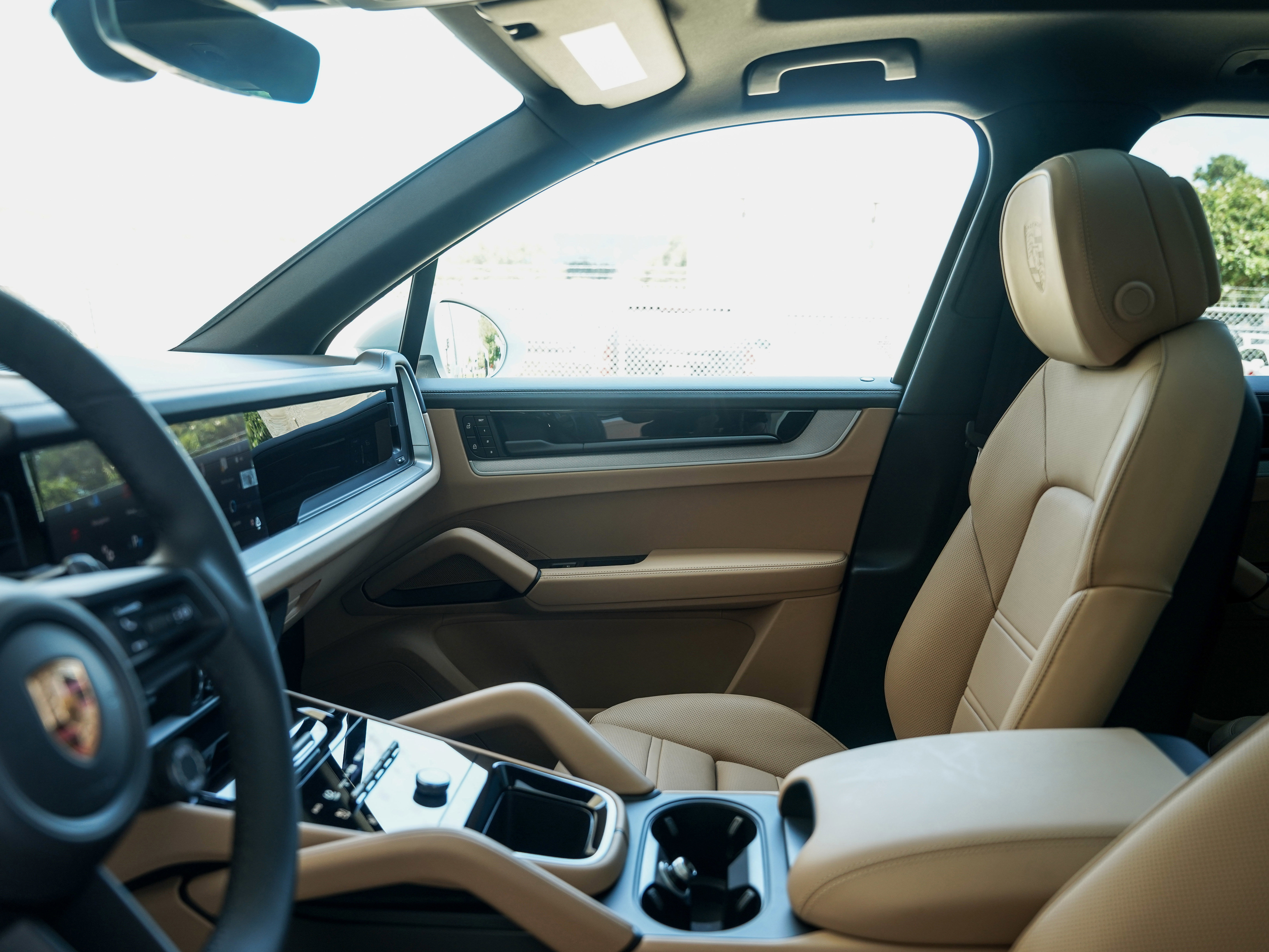 New 2025 Porsche Cayenne image 21