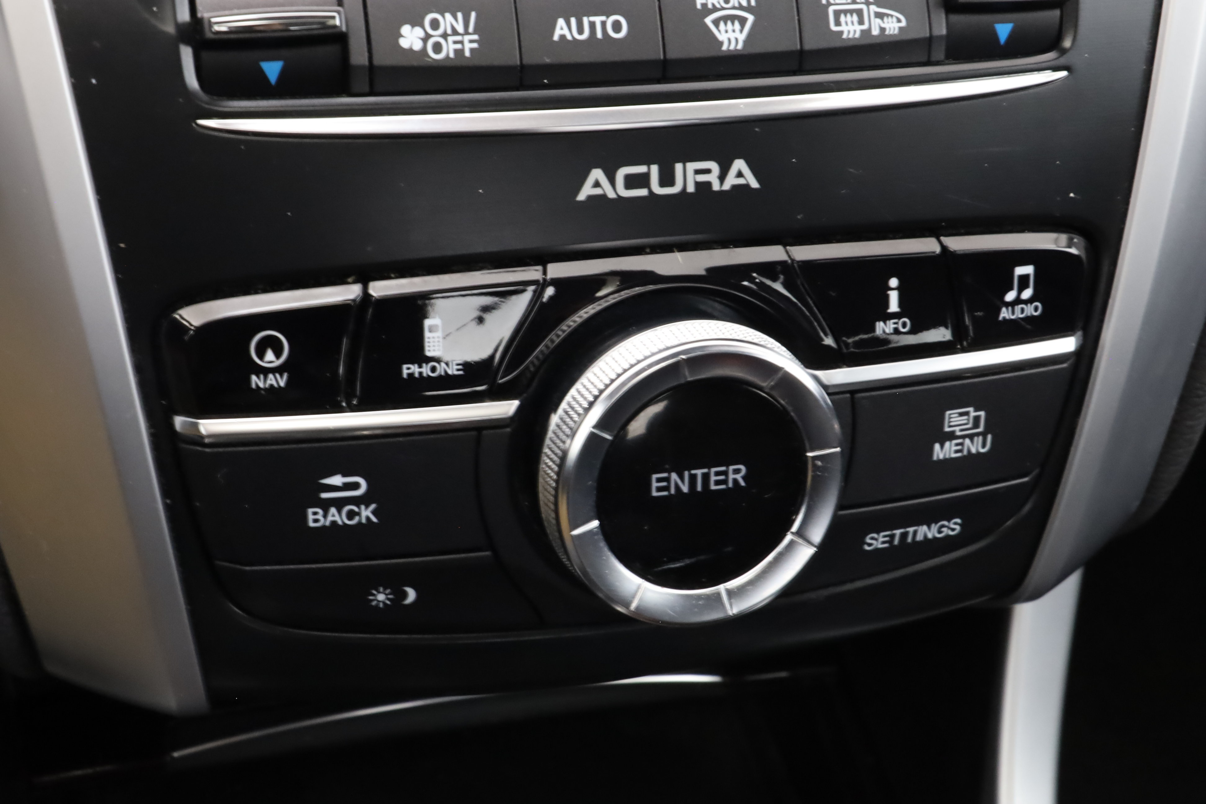 Used 2016 Acura TLX w/ Technology Package FWD image 24