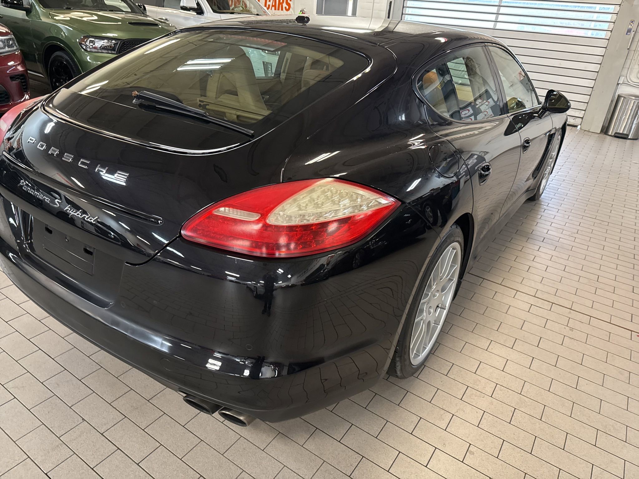 Used 2012 Porsche Panamera S image 4