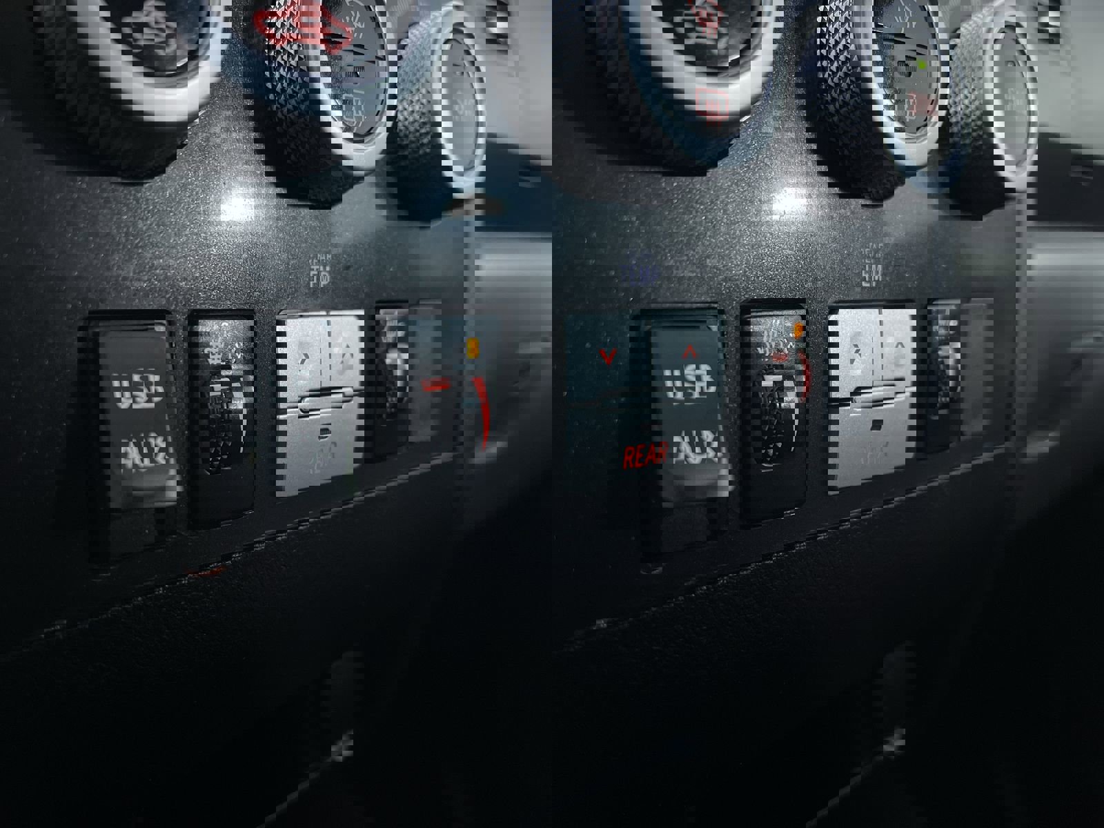 Used 2014 Toyota Sequoia Limited image 21