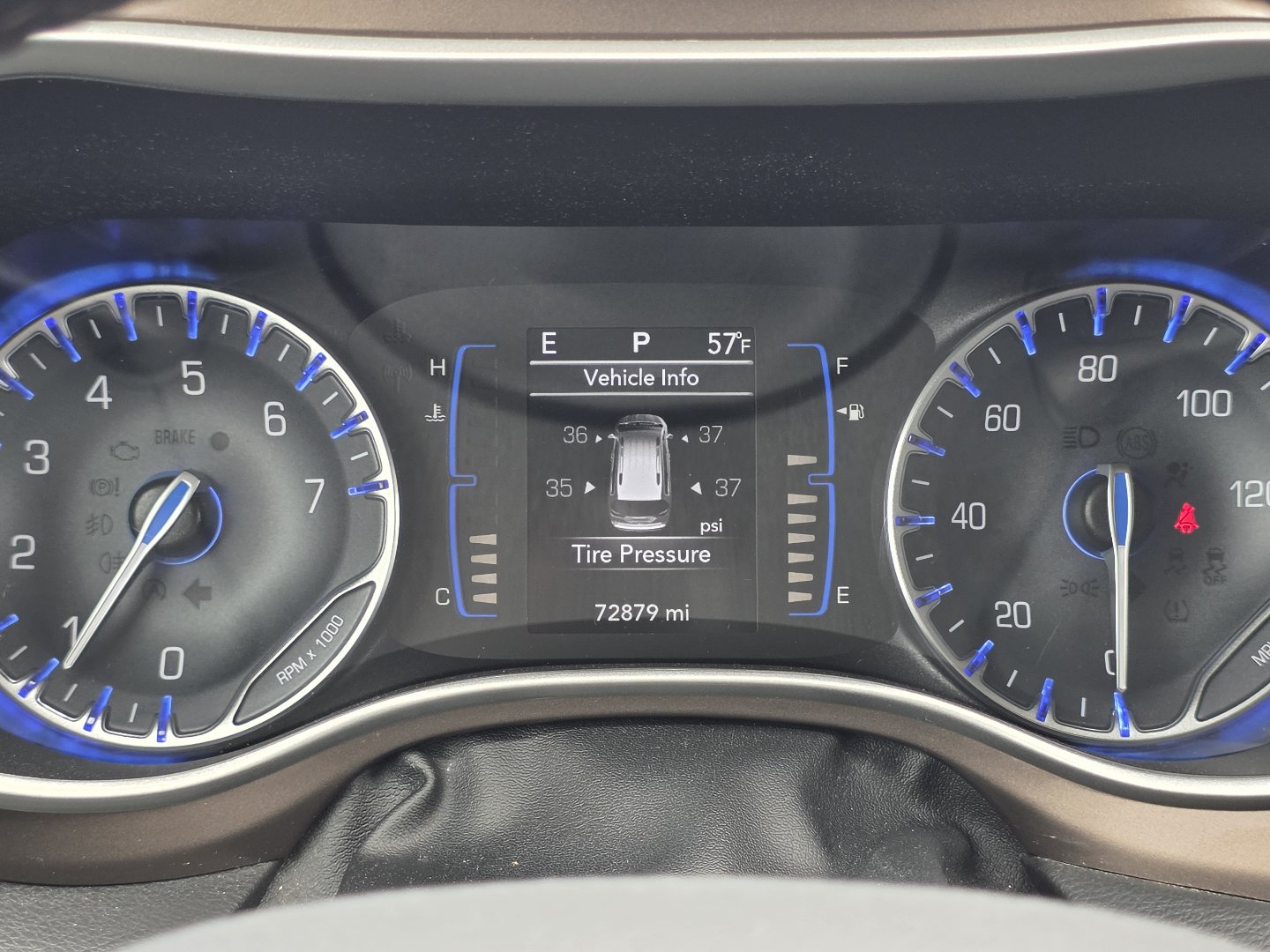 Used 2018 Chrysler Pacifica Touring-L w/ Premium Audio Group FWD image 26
