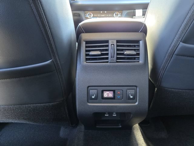 New 2026 Mitsubishi Outlander SEL FWD image 11