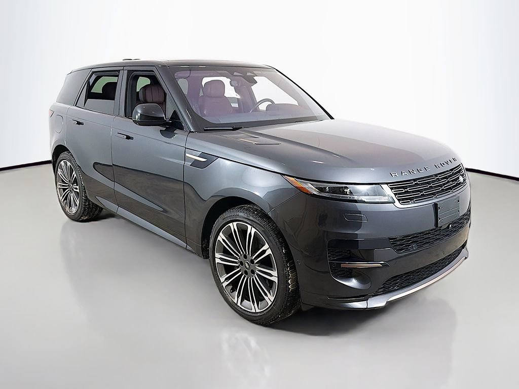 Used 2023 Land Rover Range Rover Sport SE Dynamic image 2