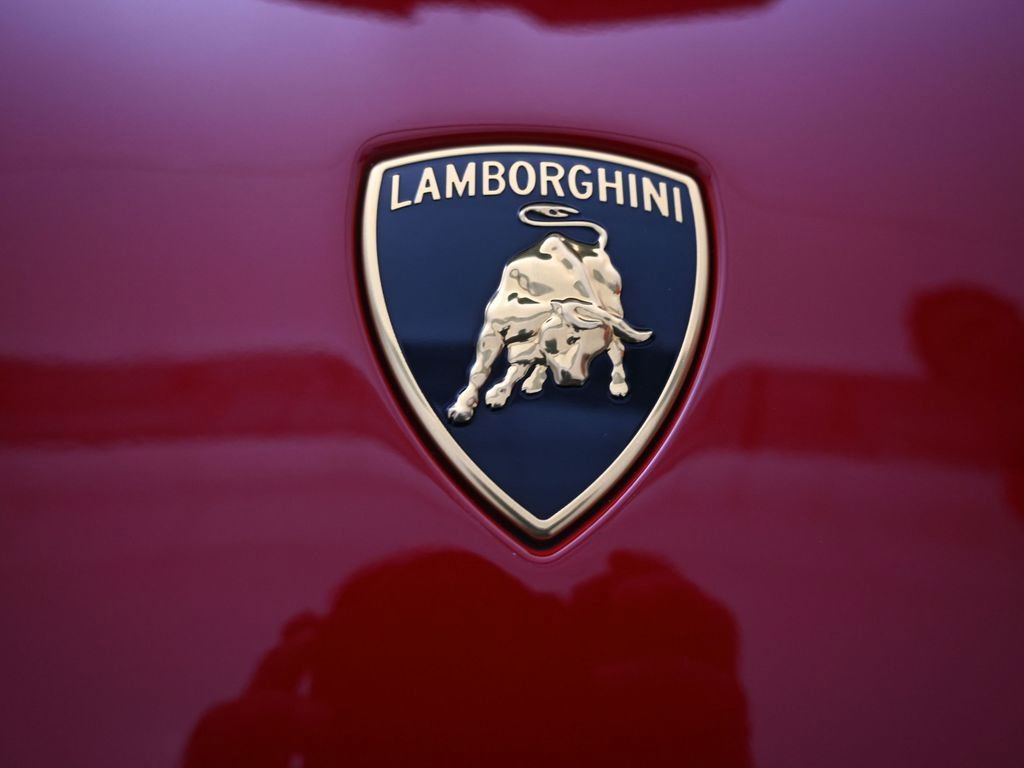 Used 2023 Lamborghini Huracan Tecnica image 40