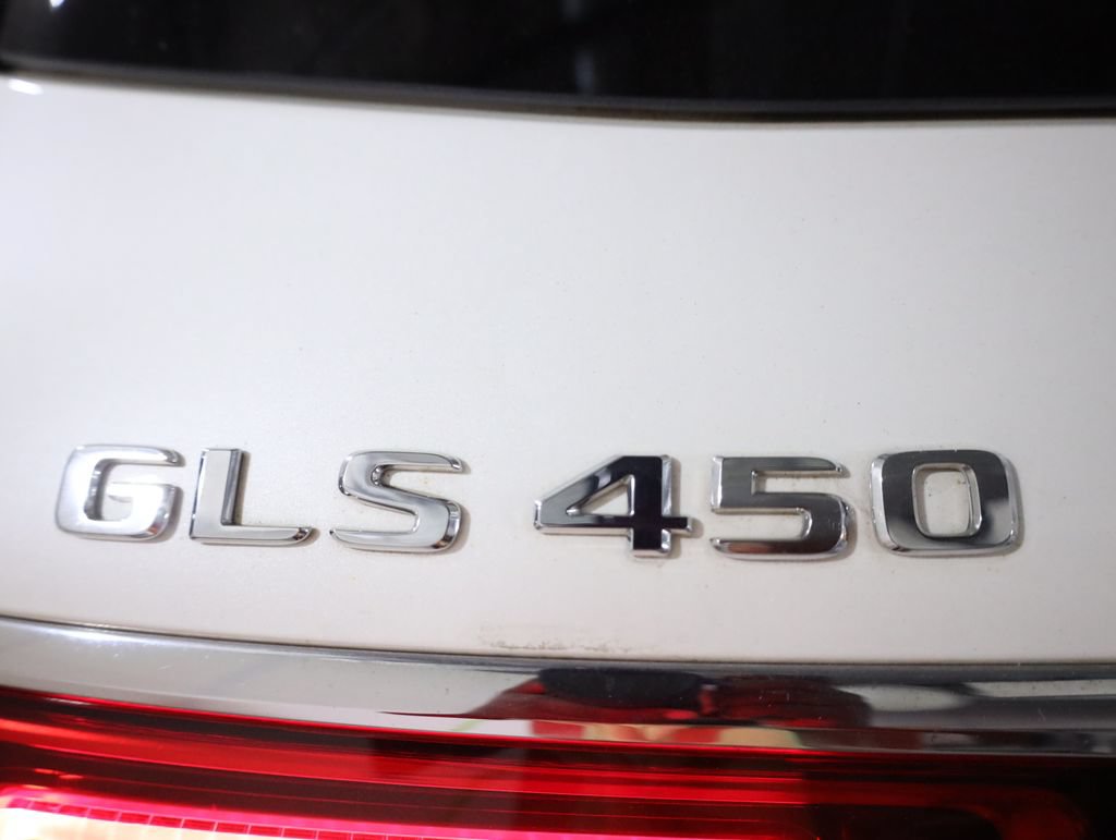 Used 2023 Mercedes-Benz GLS 450 4MATIC w/ AMG Line Exterior image 90