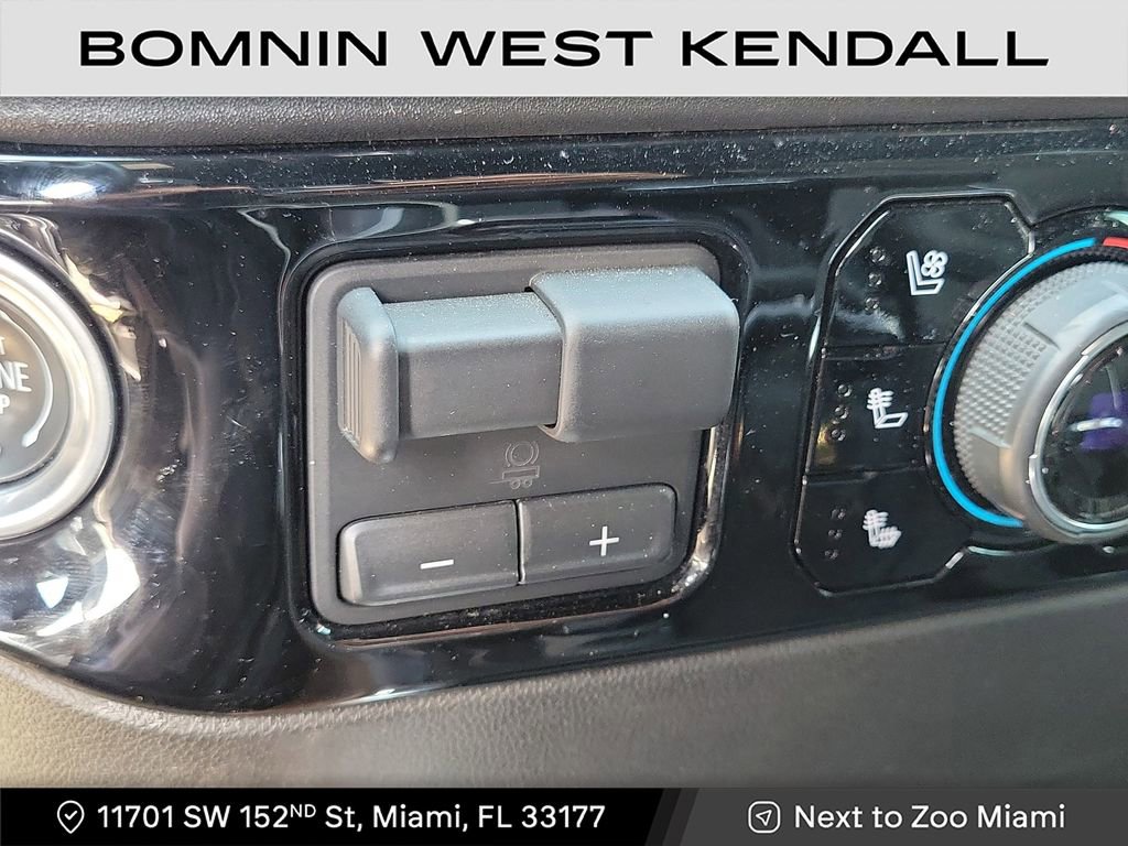 Used 2024 Chevrolet Silverado 1500 High Country w/ High Country Premium Package image 20