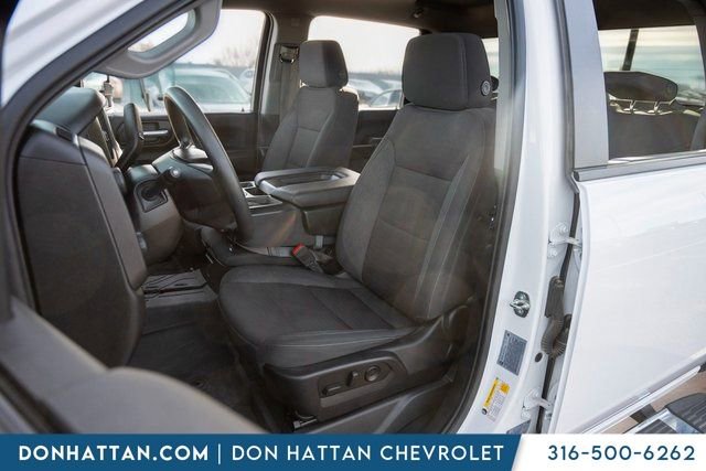 Used 2024 Chevrolet Silverado 2500 Custom w/ Custom Value Package image 4