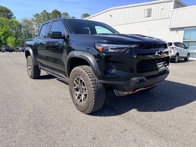 Used 2025 Chevrolet Colorado ZR2 w/ Technology Package image 1