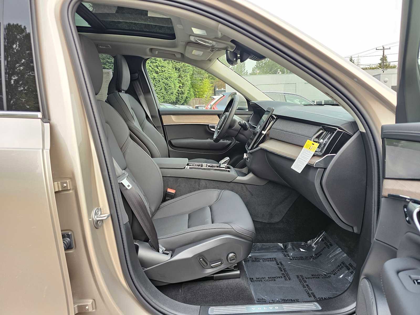 New 2026 Volvo XC90 B6 Plus image 10