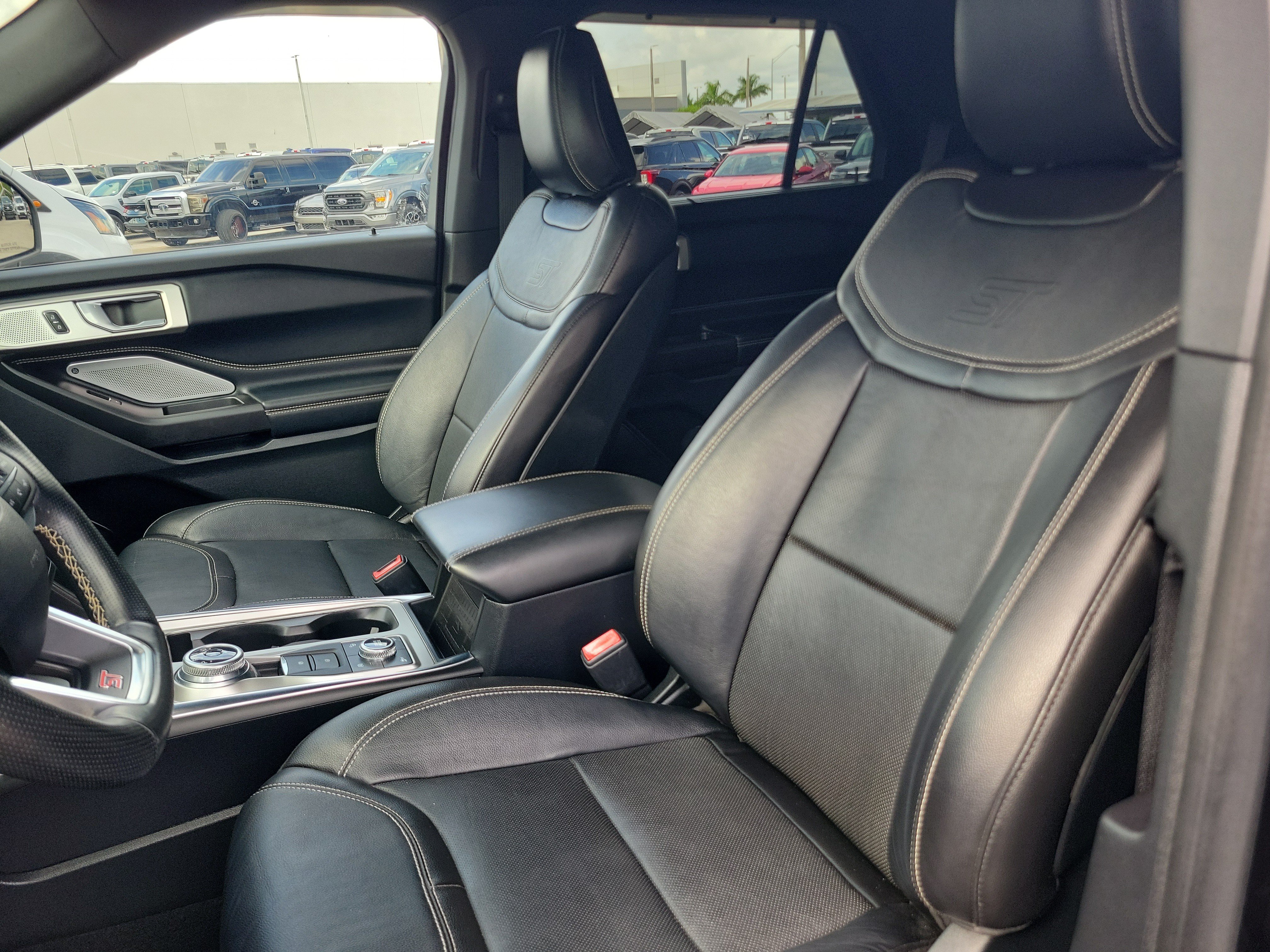 Used 2020 Ford Explorer ST w/ ST Street Pack AWD/4WD image 12