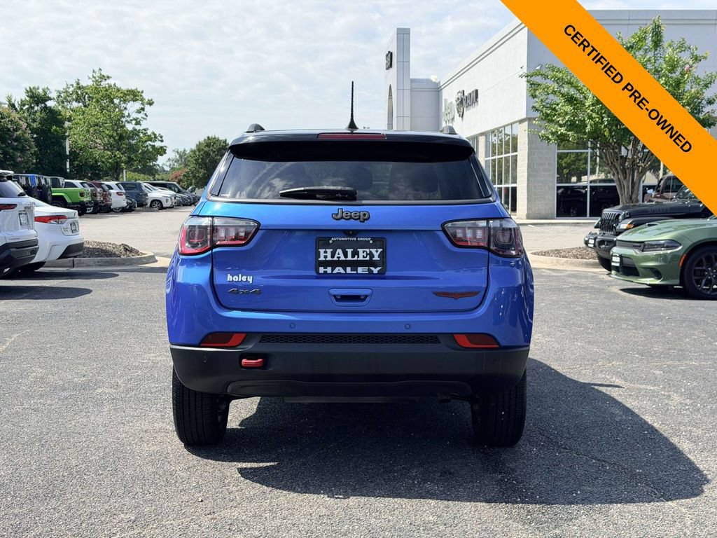 Certified 2022 Jeep Compass Trailhawk AWD/4WD image 3