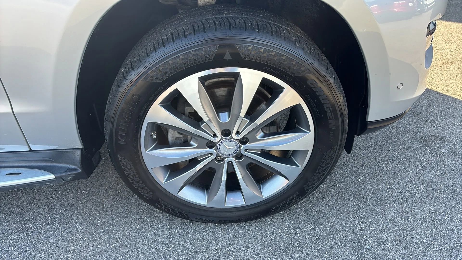 Used 2015 Mercedes-Benz GL 450 4MATIC image 47
