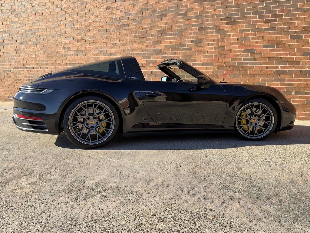 Certified 2021 Porsche 911 Targa 4S image 7