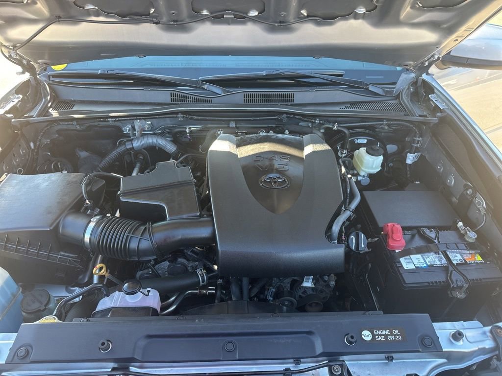 Used 2017 Toyota Tacoma SR5 image 24