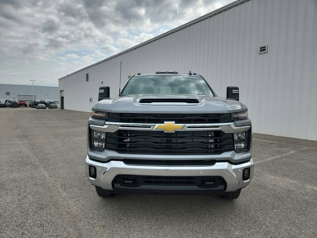 New 2026 Chevrolet Silverado 3500 LT w/ Safety Package AWD/4WD image 3