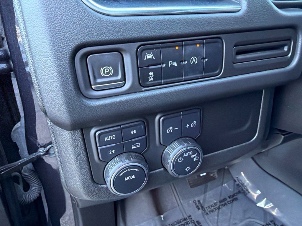 Used 2023 Chevrolet Tahoe LS AWD/4WD image 16