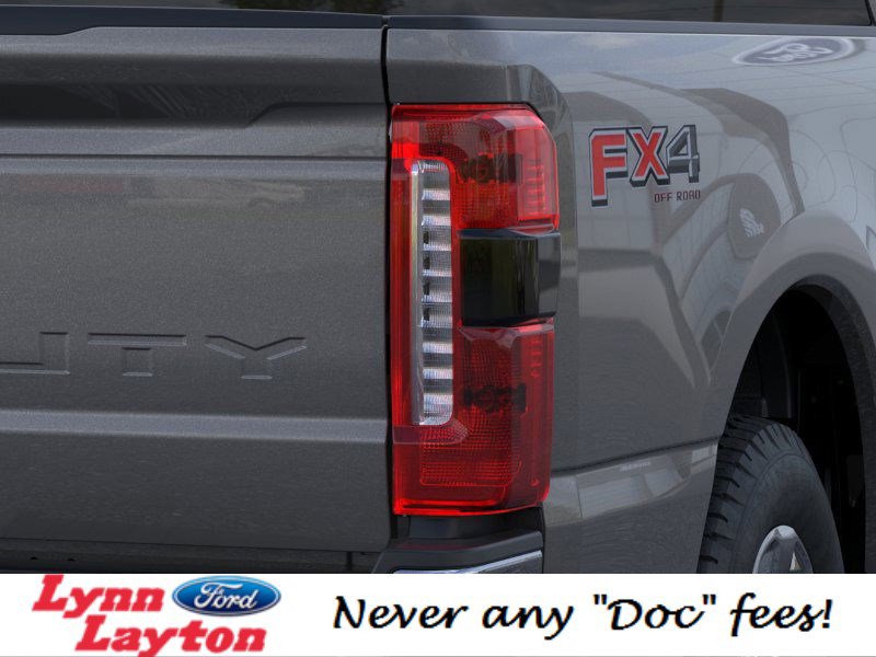 New 2026 Ford F250 Lariat w/ Chrome Package image 21