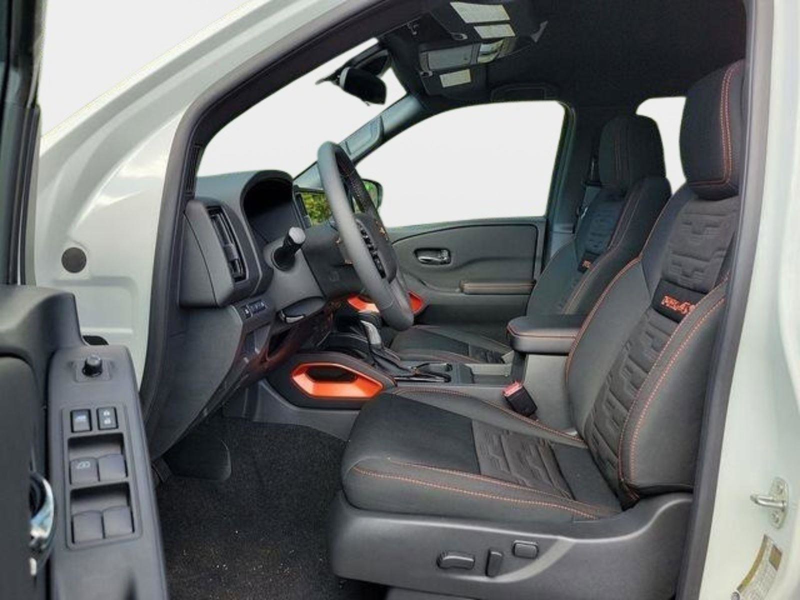 New 2025 Nissan Frontier PRO-4X image 9