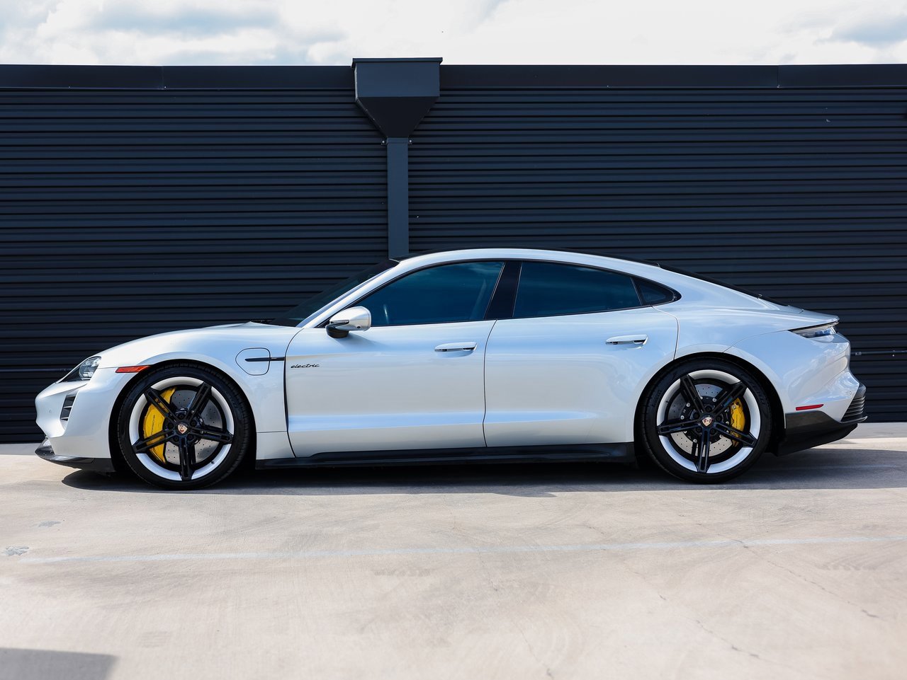 Certified 2021 Porsche Taycan Turbo S image 2