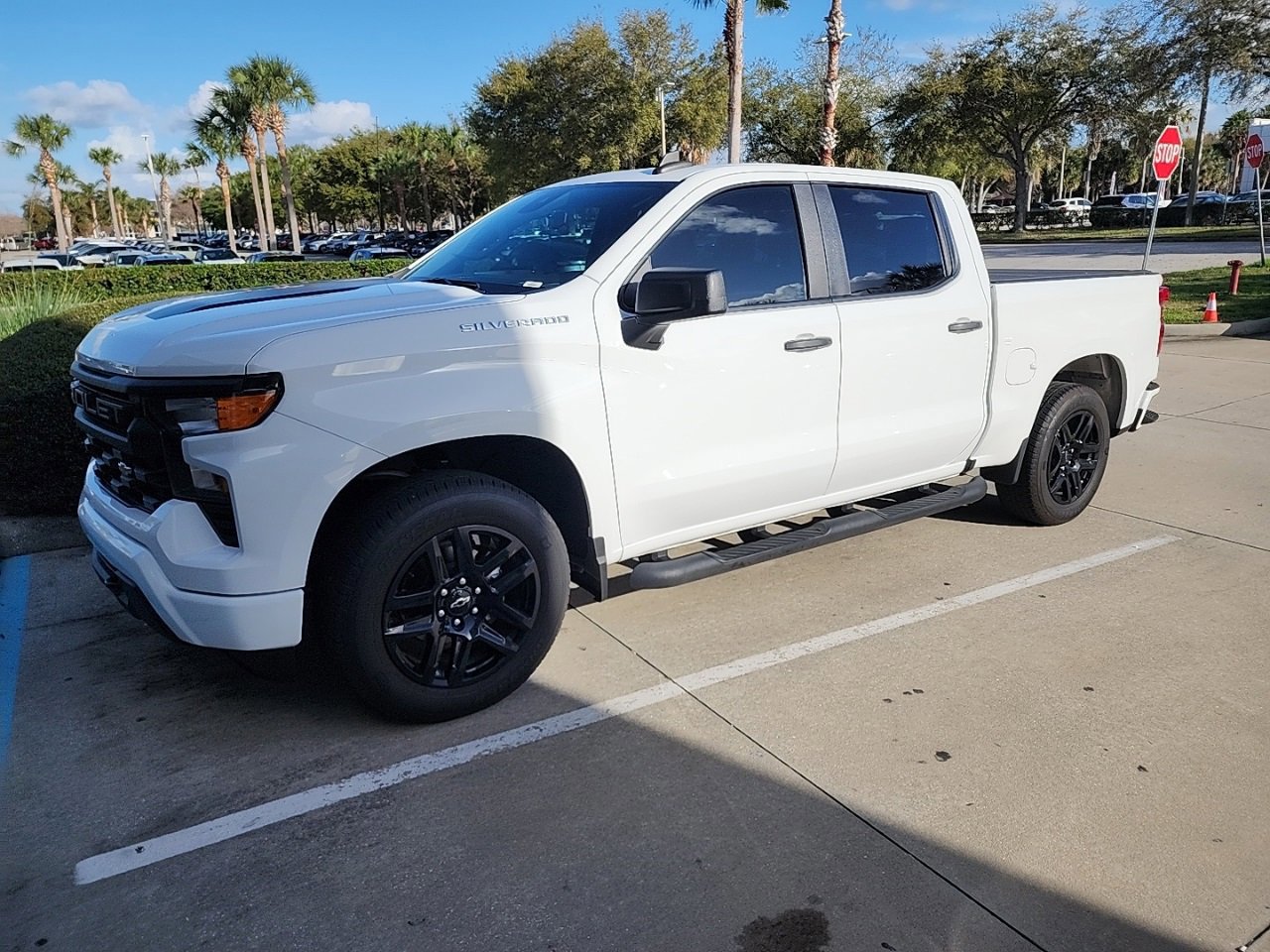 Used 2022 Chevrolet Silverado 1500 Custom image 1