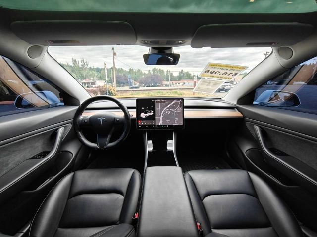 Used 2019 Tesla Model 3 Mid Range image 22