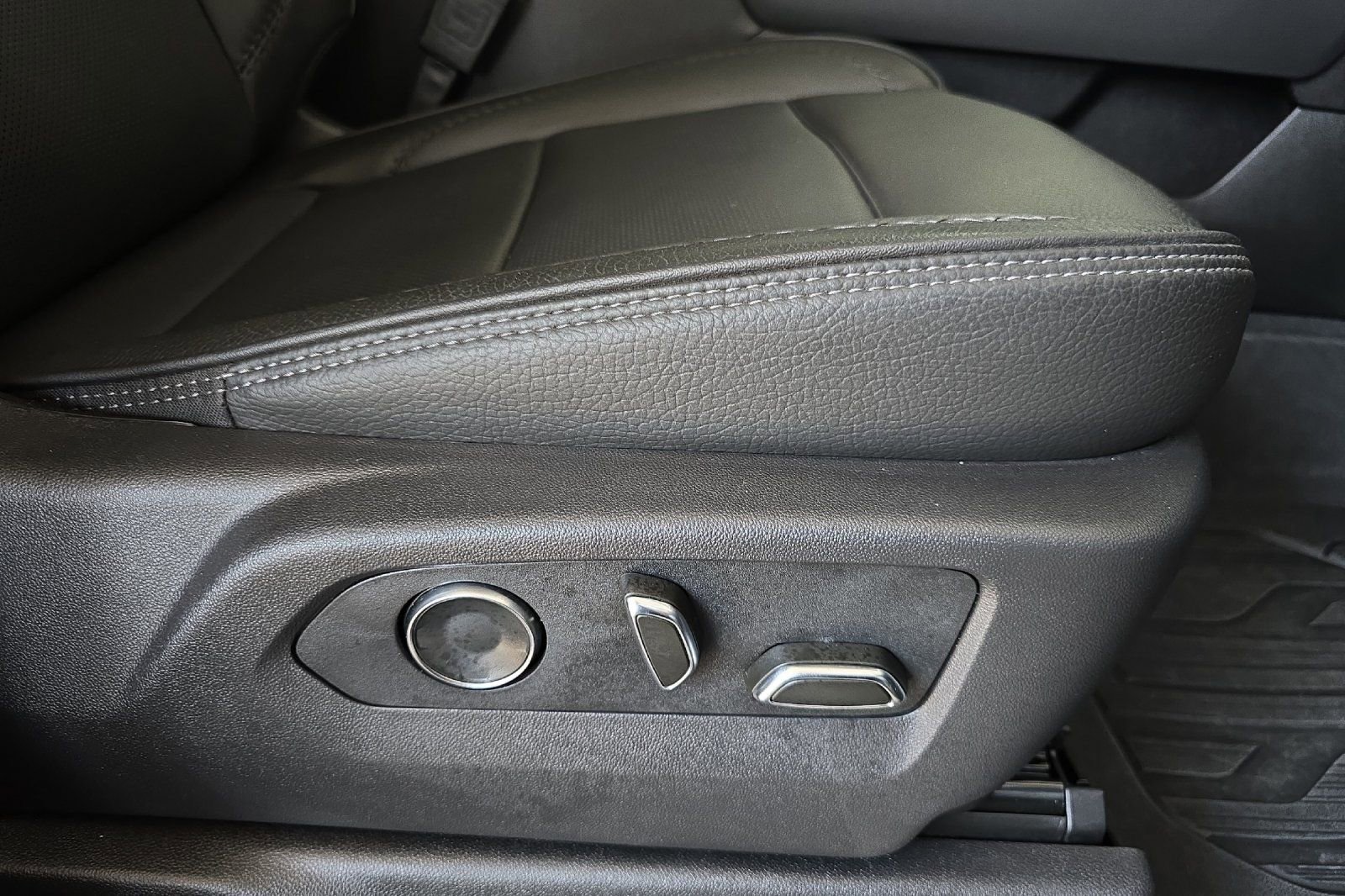 Used 2024 GMC Sierra 1500 Denali w/ Denali Reserve Package image 21