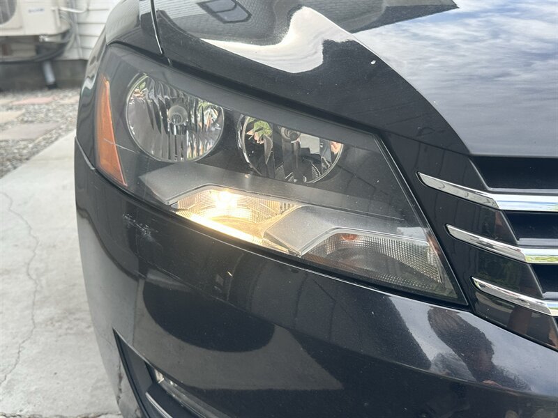Used 2014 Volkswagen Passat TDI SEL Premium FWD image 32