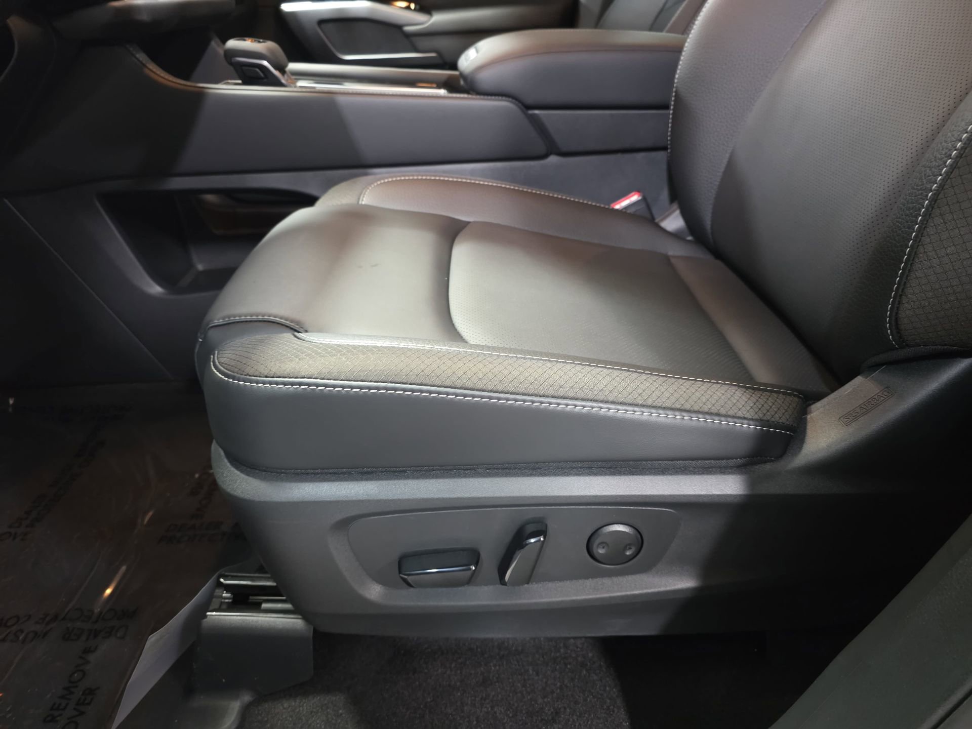 New 2026 Nissan Pathfinder SL FWD image 28