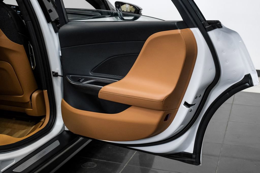 Used 2024 Lucid Air Touring image 49