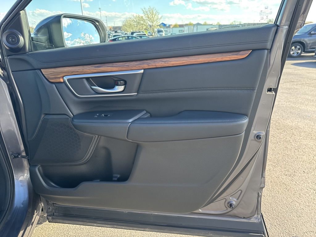 Used 2020 Honda CR-V Touring image 40