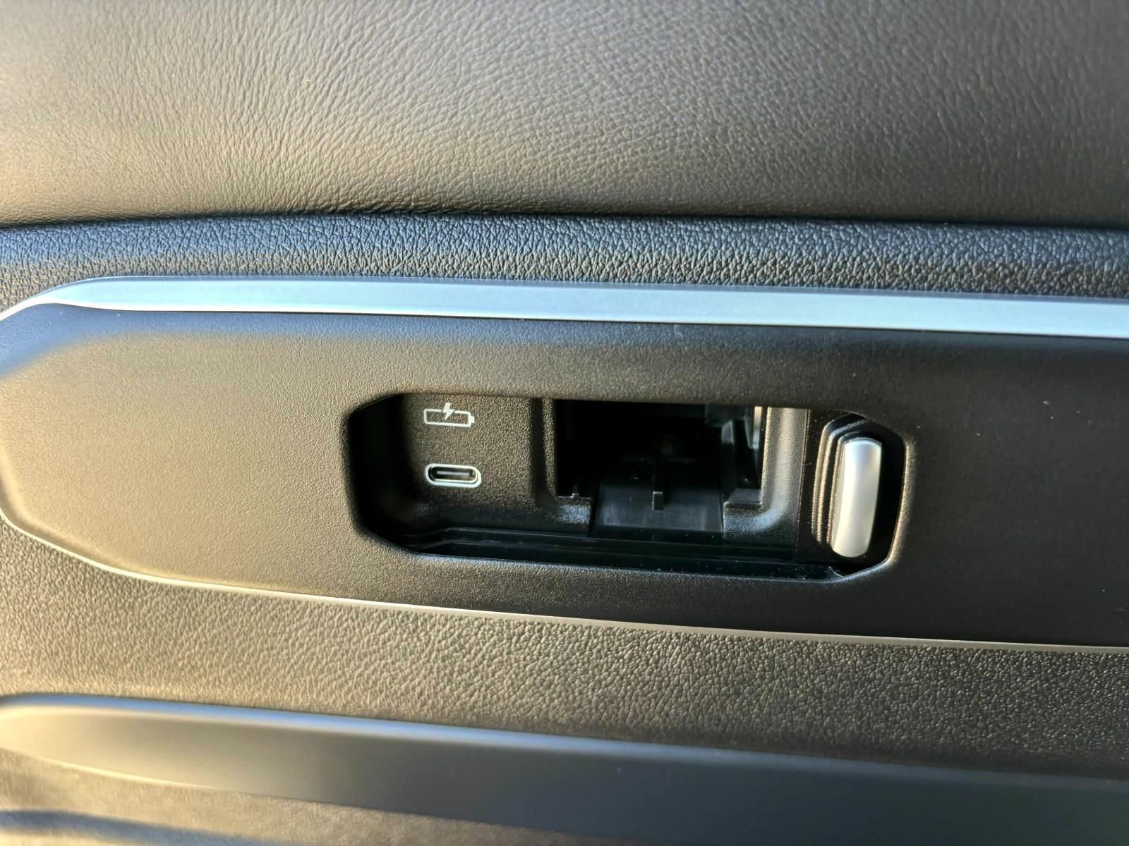 Used 2024 BMW X5 M60i image 34