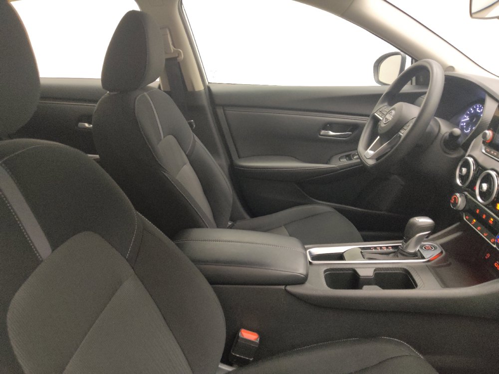 Used 2025 Nissan Sentra SV FWD image 21